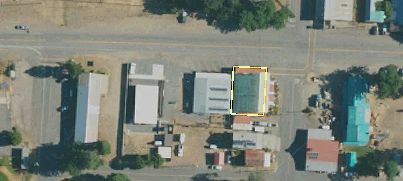 4352 Main St