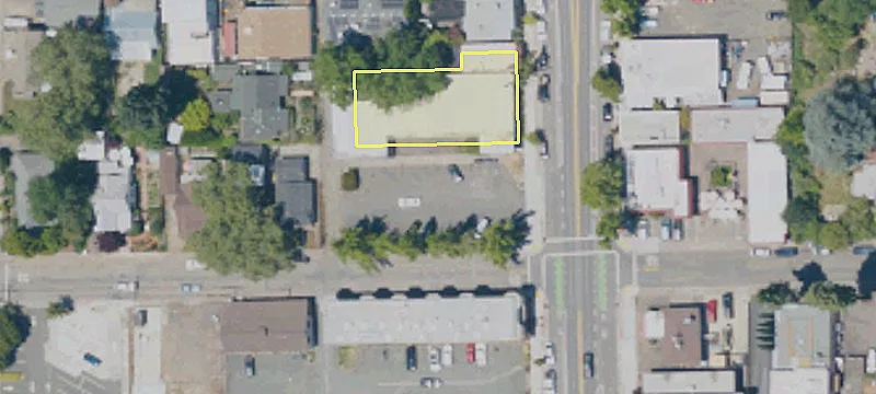 90 Main St