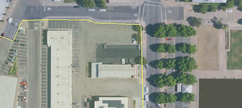 409 Main St