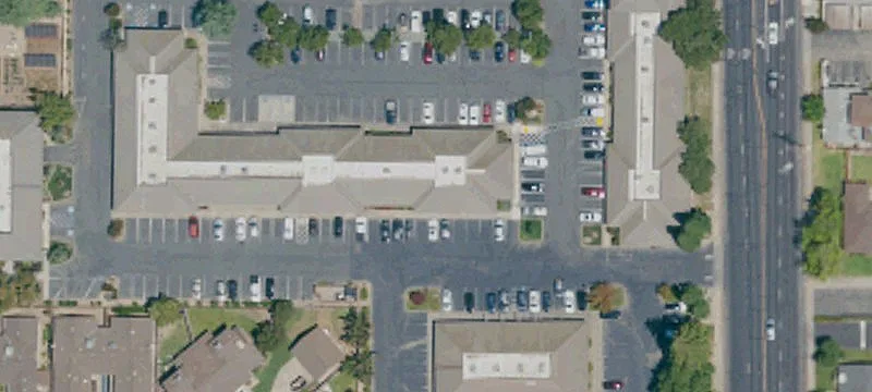 1300 Lodi Ave