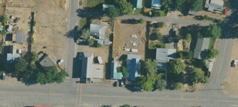 4405 Main St