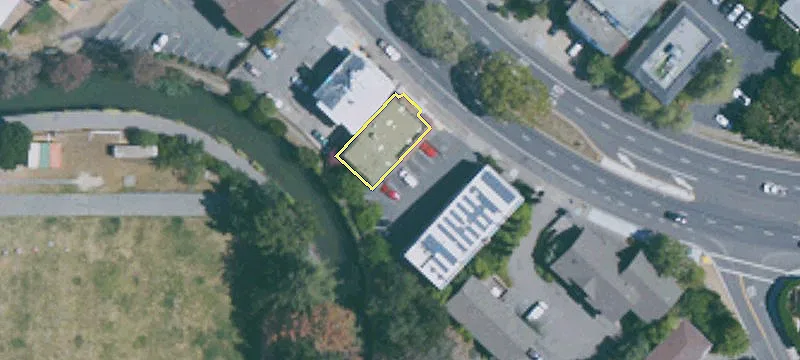 911 Sir Francis Drake Blvd
