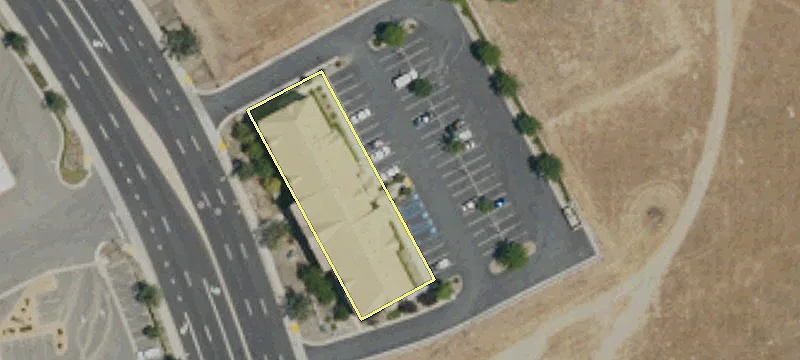 5620 Laval Rd