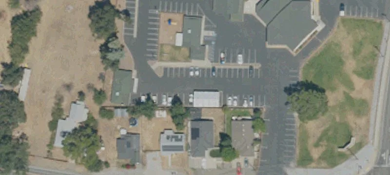 3709 Riverside Ave