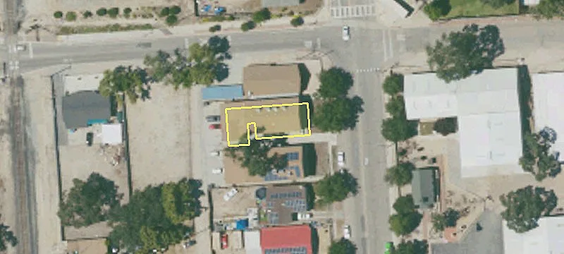 2049 Riverside Ave