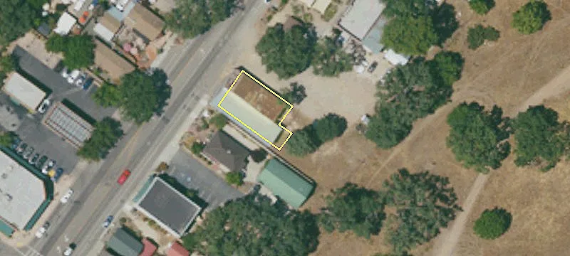 301 Main St