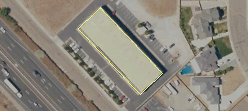 447 Parallel Ave