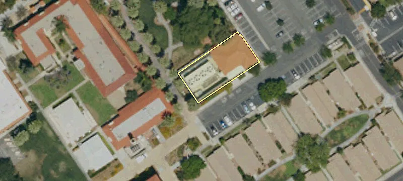 8432 Magnolia Ave