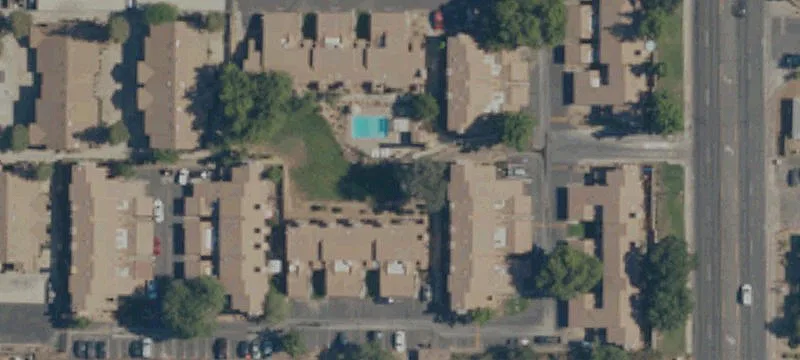 594 Madera Ave