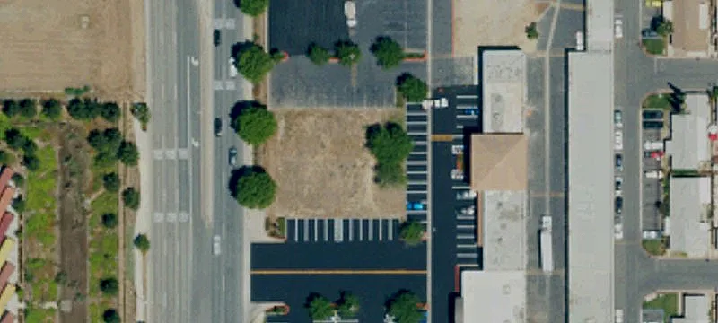 3945 Perris Blvd