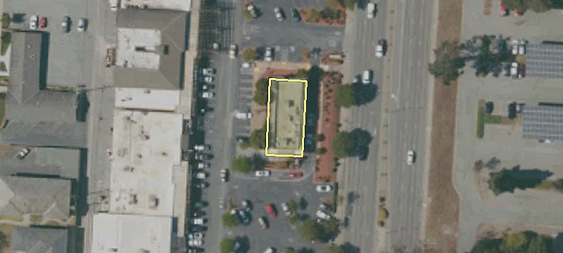 975 Main St
