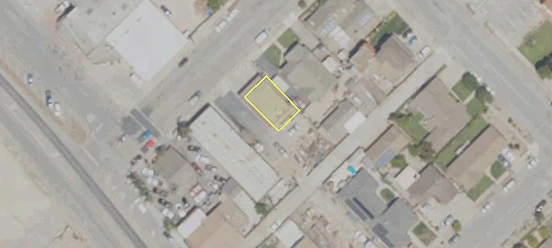 34 1st St