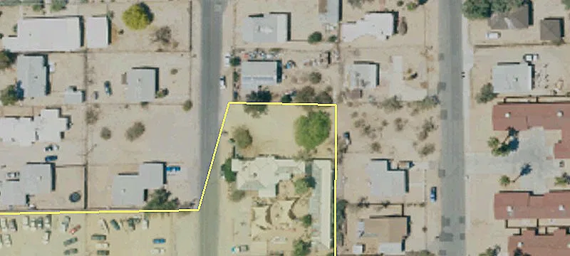Mesquite Ave