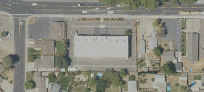 2043 Jackson Ave