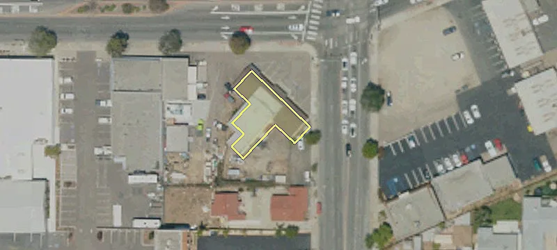 909 Grand Ave