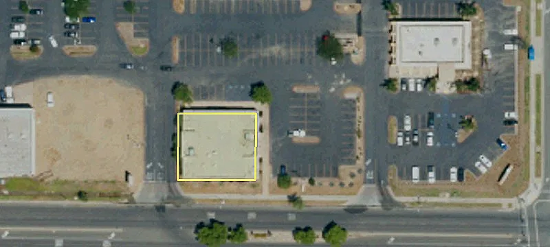 2560 Perris Blvd