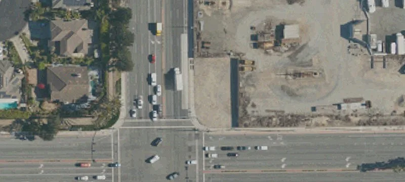 2000 Main St