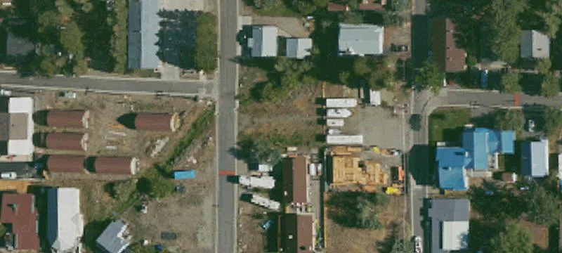 Bruce St