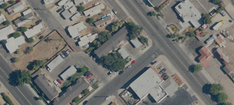 165 Roberts Ave