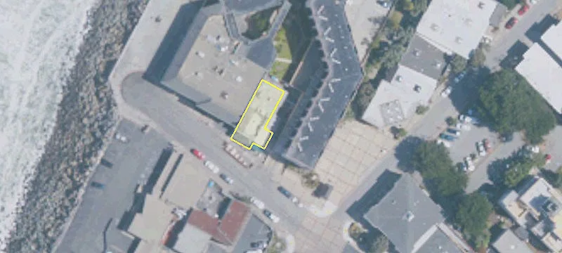 145 Rockaway Bch Ave