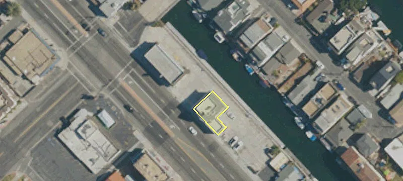 16832 Pacific Coast Hwy