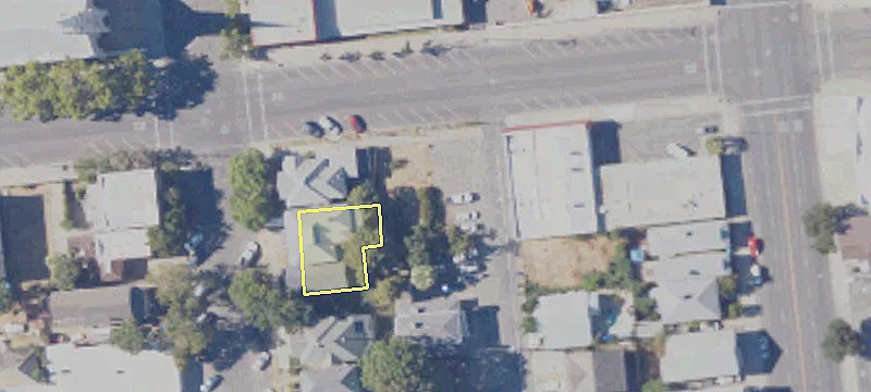 218 7th St