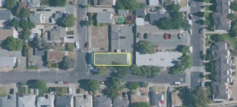 185 Hl St