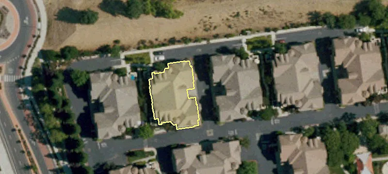 10 Riva Cmn Area