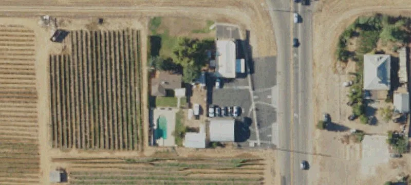 9927 Kings Cyn Rd