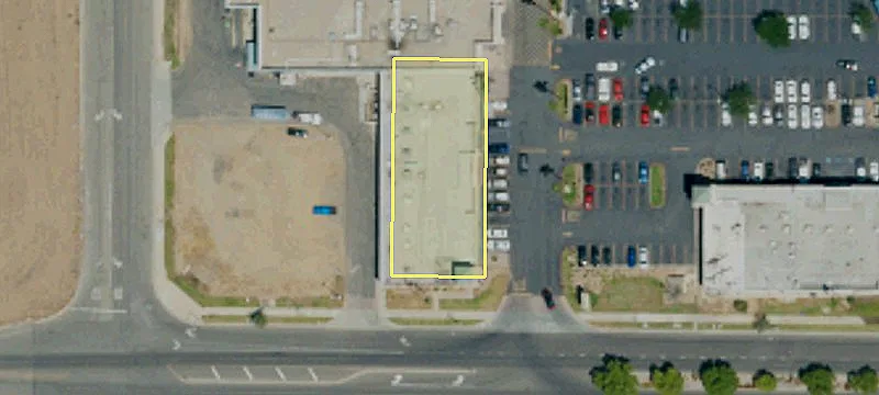 2560 Perris Blvd