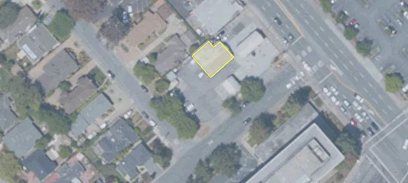 1626 El Camino Real