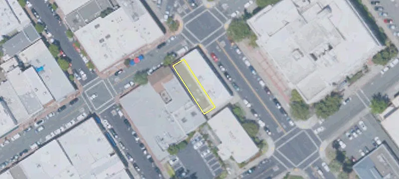 928 Main St