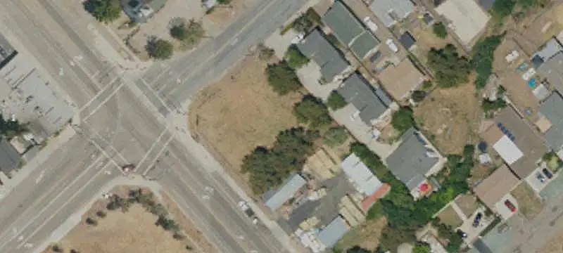 Thompson Ave