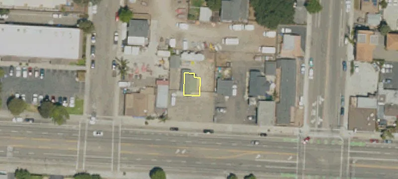 1235 Grand Ave