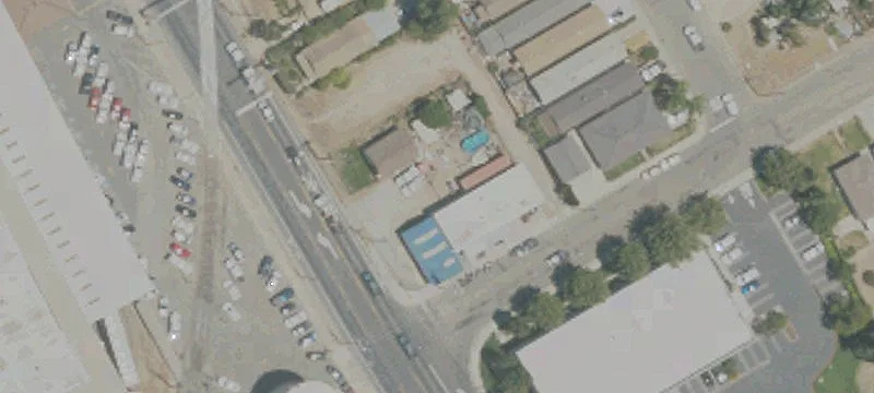 Yosemite Ave