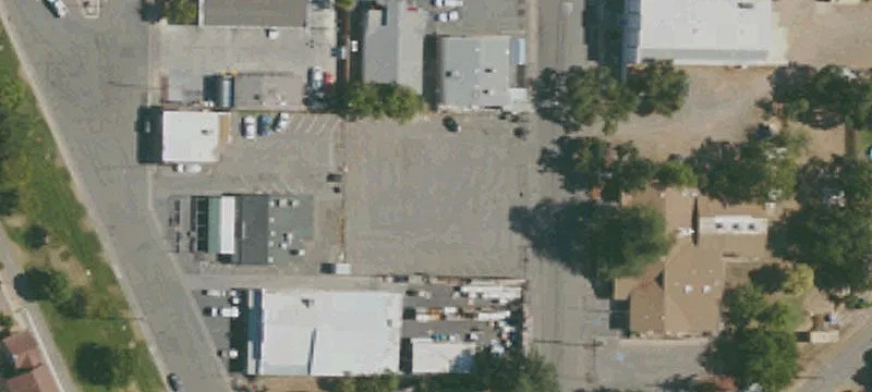 8th St