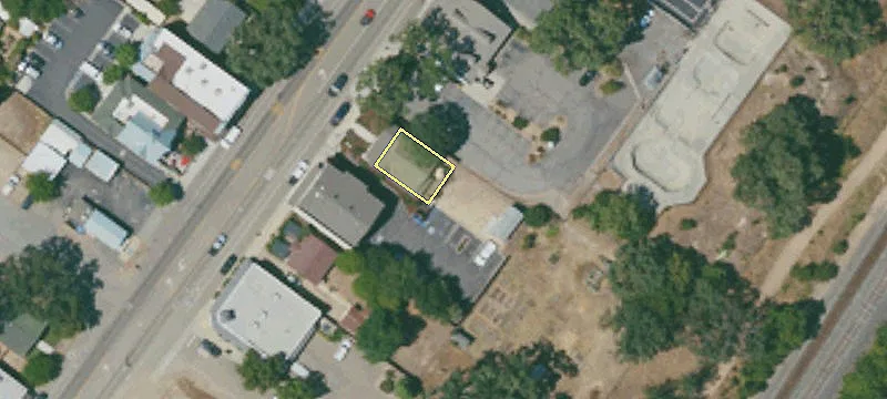613 Main St