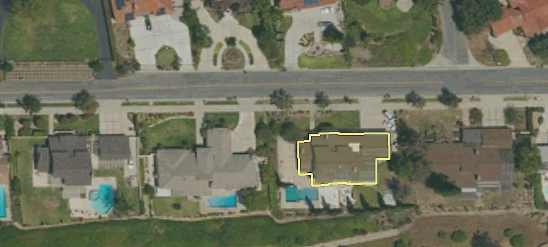 2140 Pioneer Ave