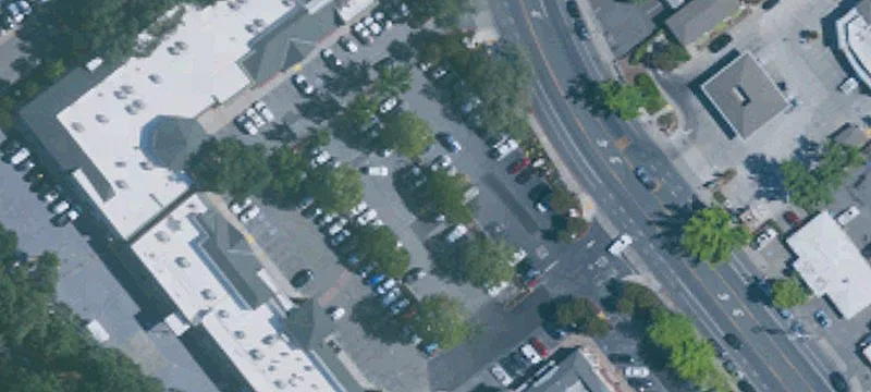 Railroad Ave
