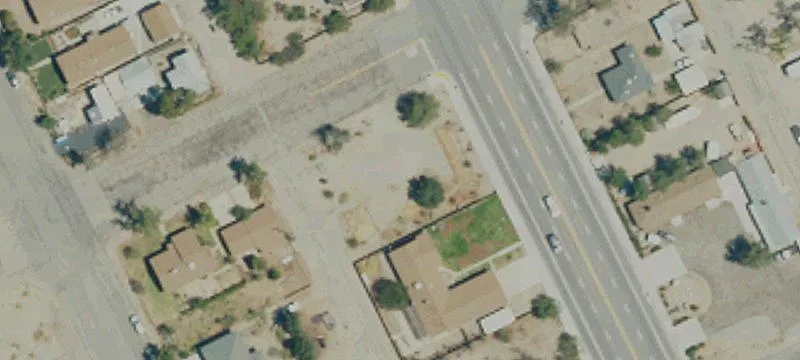 Edwards St