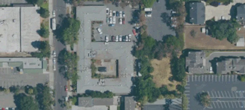 340 Northlake Dr