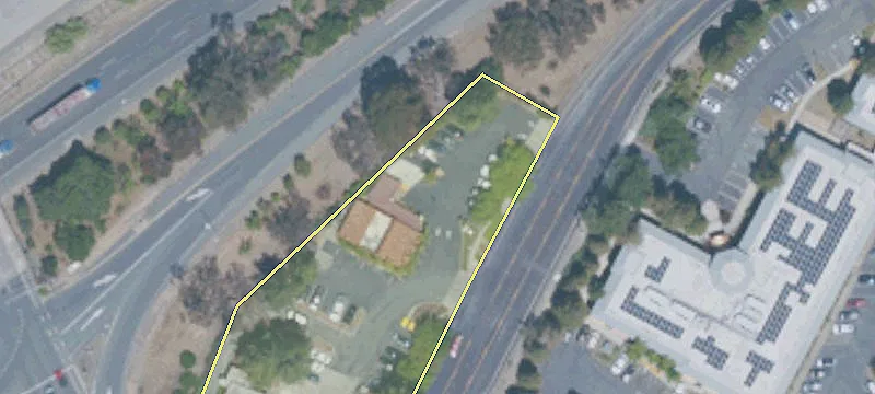 11 Muir Rd