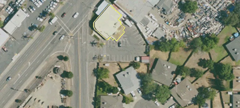 College Oak Dr