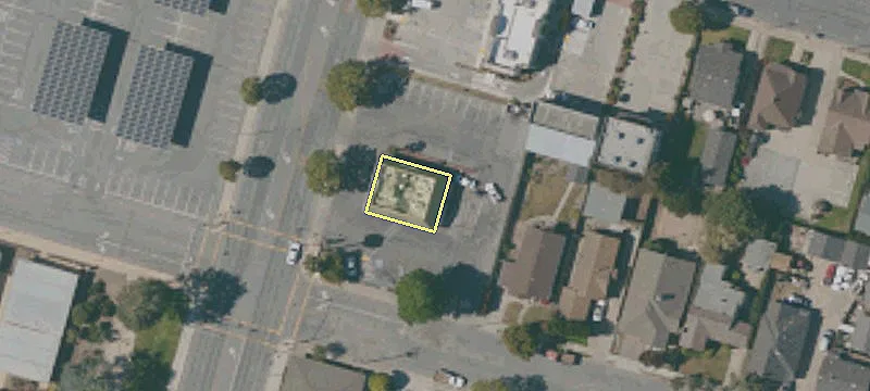 645 Main St