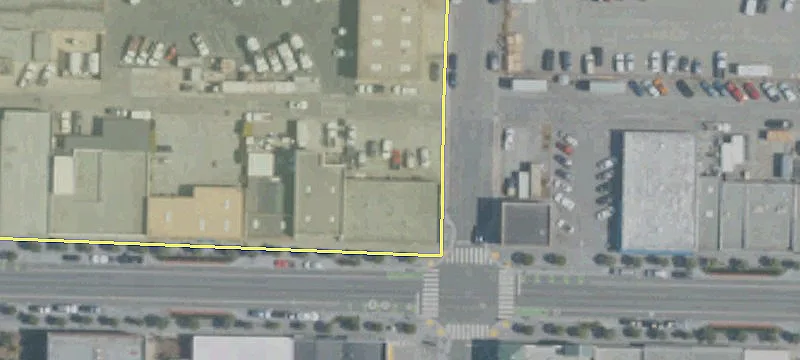 Broadway Ave