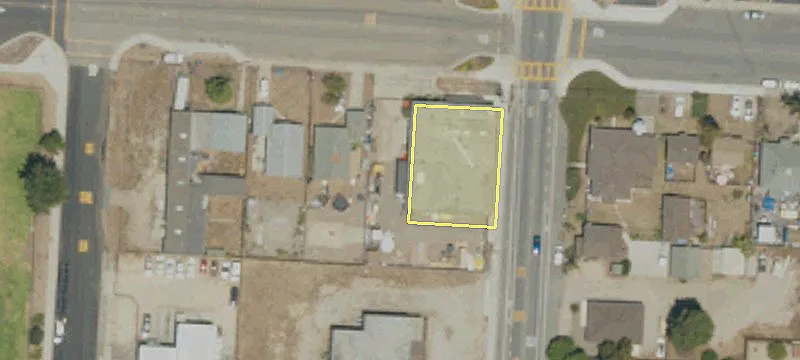 1290 Longbranch Ave