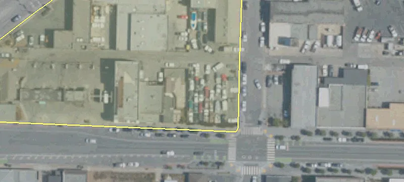 Broadway Ave