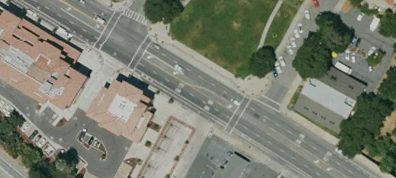 6610 El Camino Real