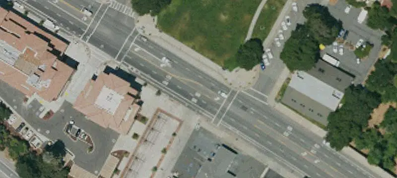 6630 El Camino Real