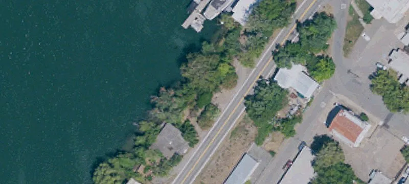 Riverside Ave